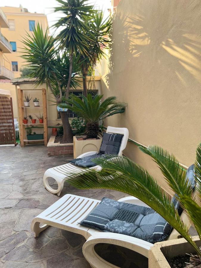 Appartement Surf House à Ostie Extérieur photo